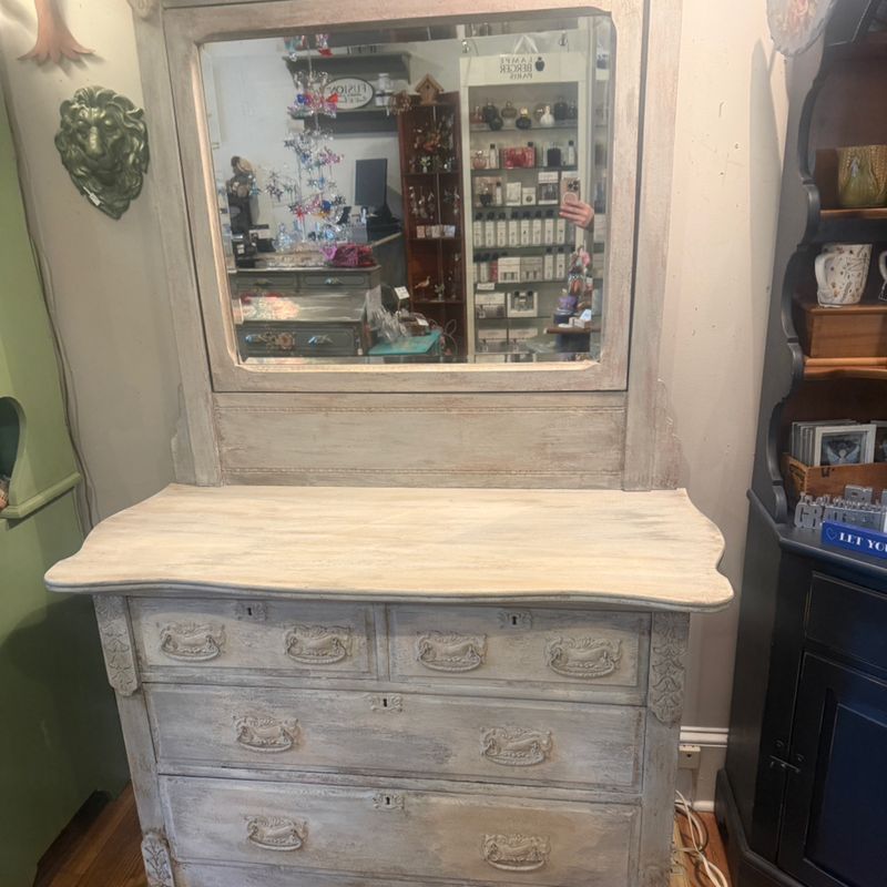 Antiqued Dresser/Mirror