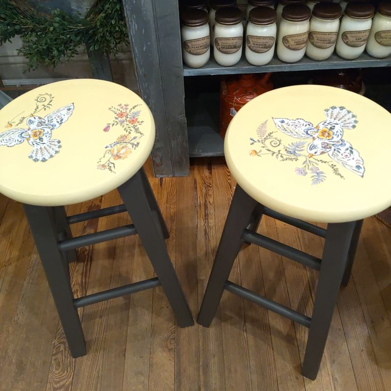 24" Barstool - Fern Fables