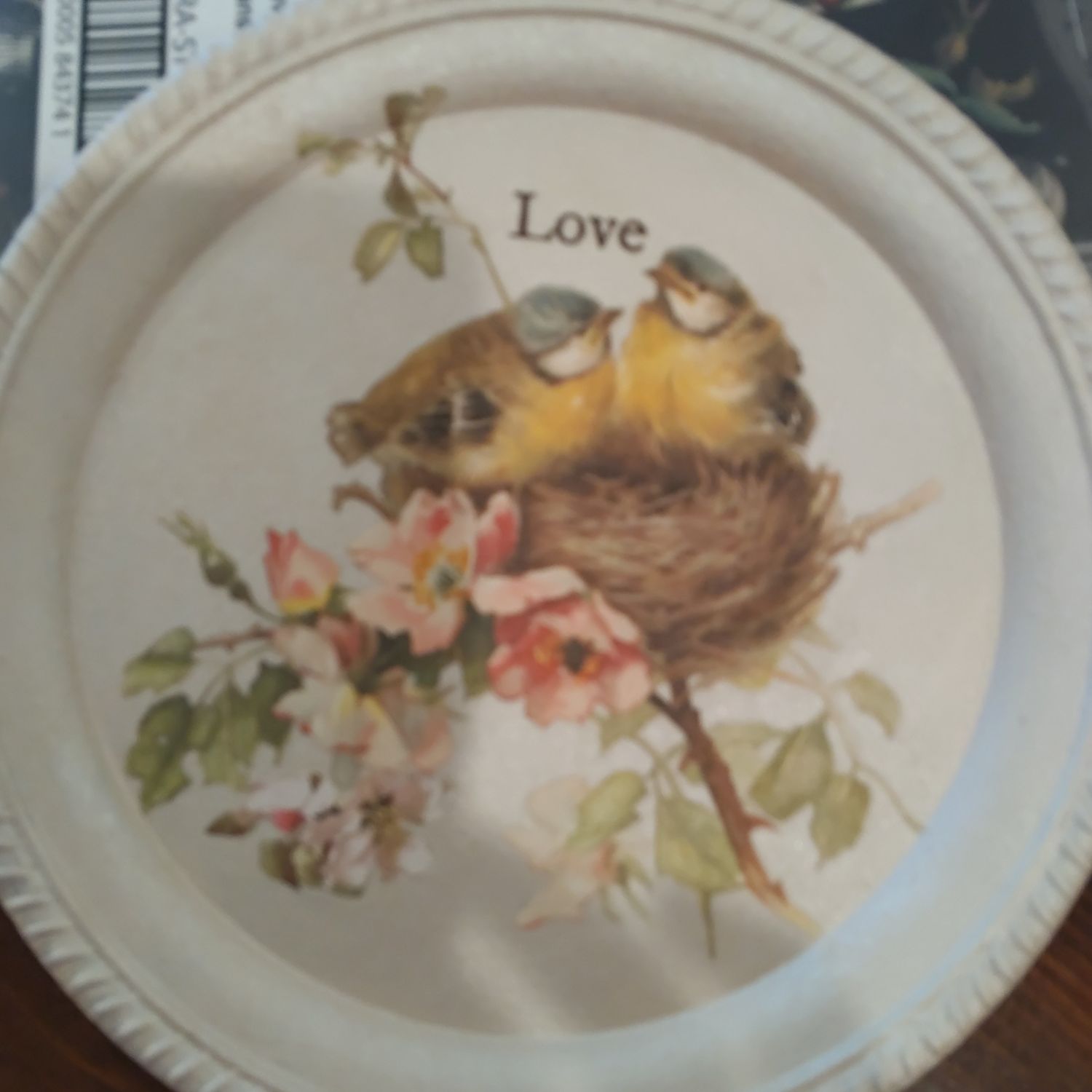 Kc Round Tin With Birds