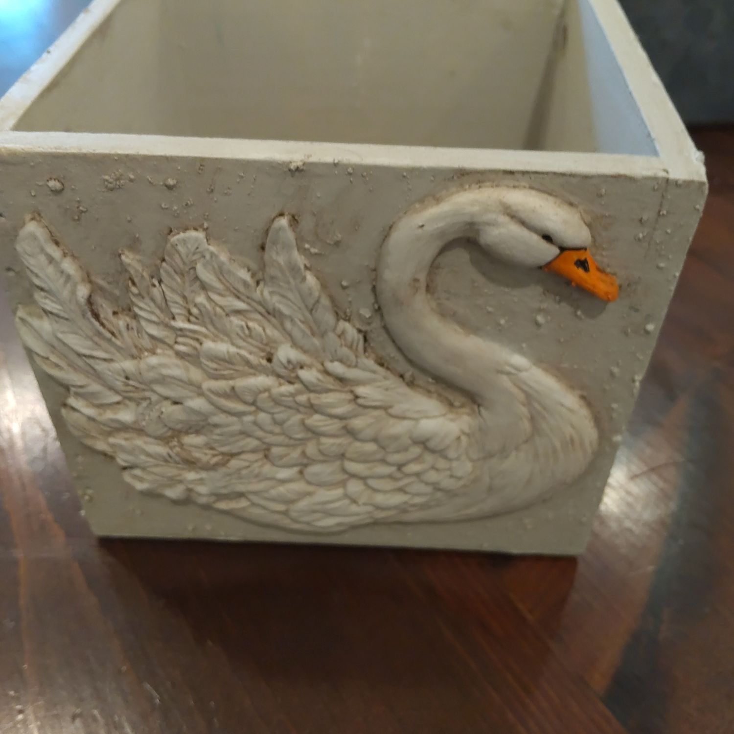 Swan Box
