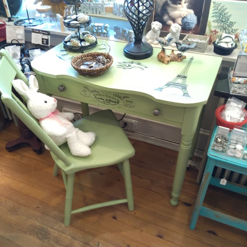 Green Desk And Chair