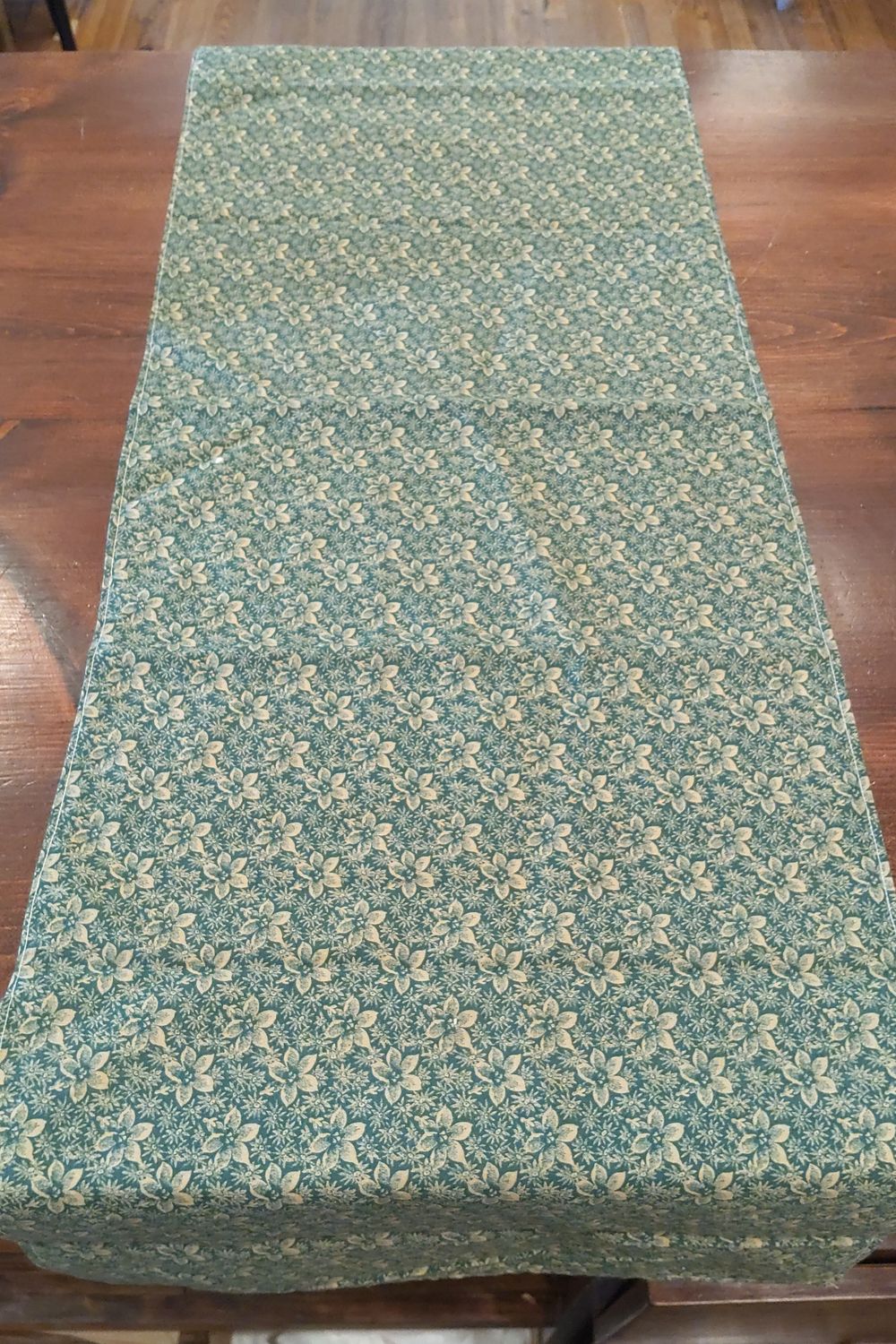 Green Floral Table Runner 
