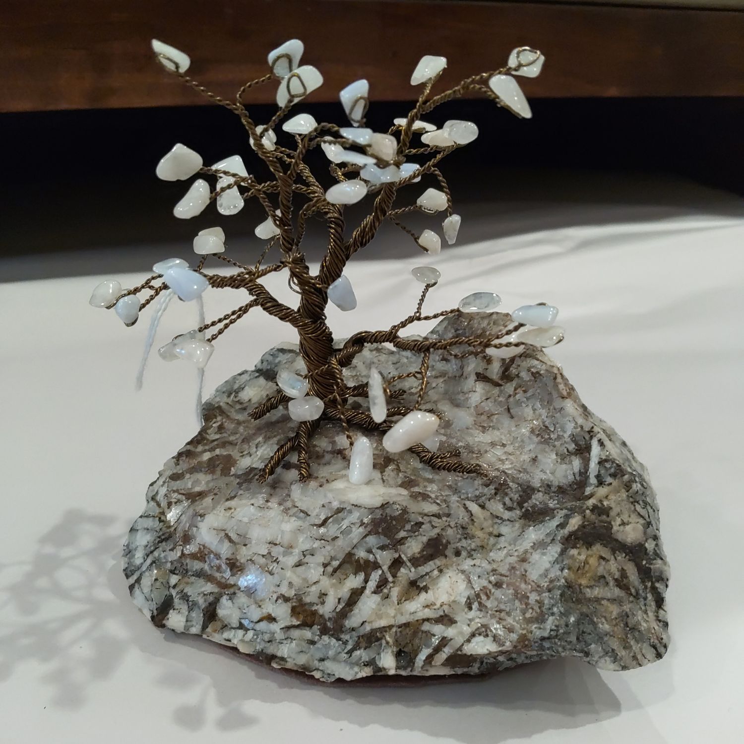 White Twisted Wire Gem Tree W/ Rock 