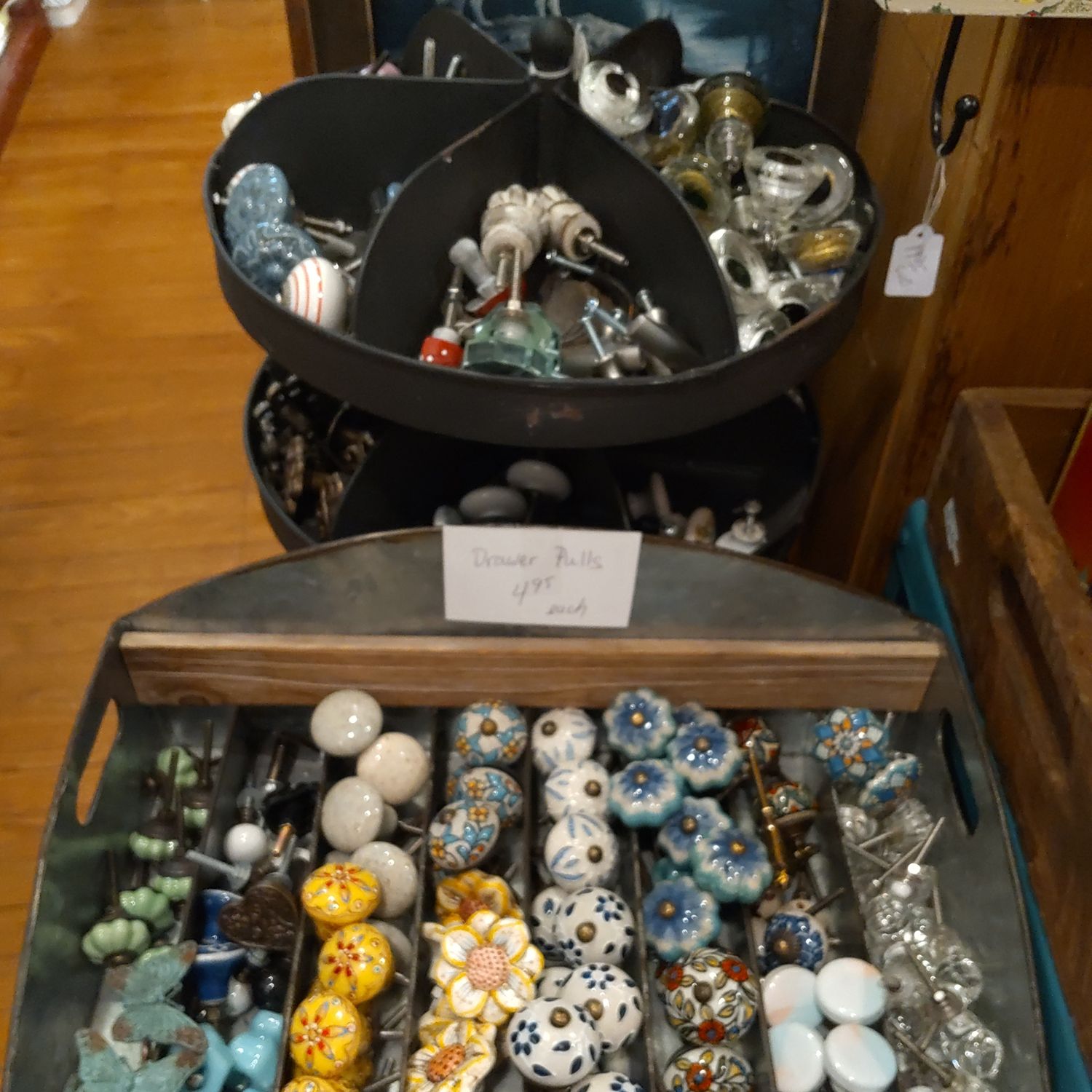 Drawer Pulls/knobs