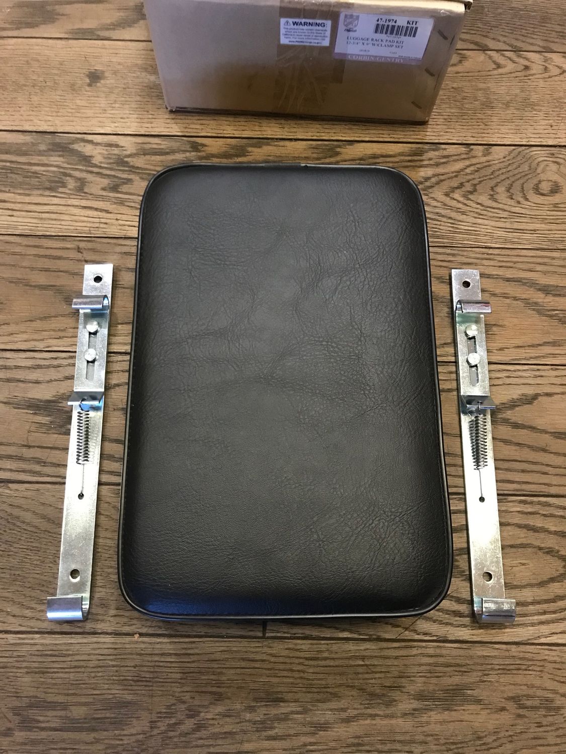 Sitzkissen fuer Gepaecktraeger von VTwin mfg, VT 47-1974
