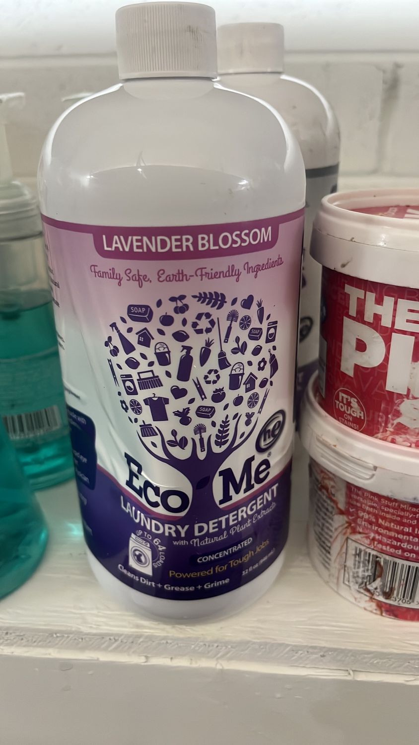 Eco me laundry detergent