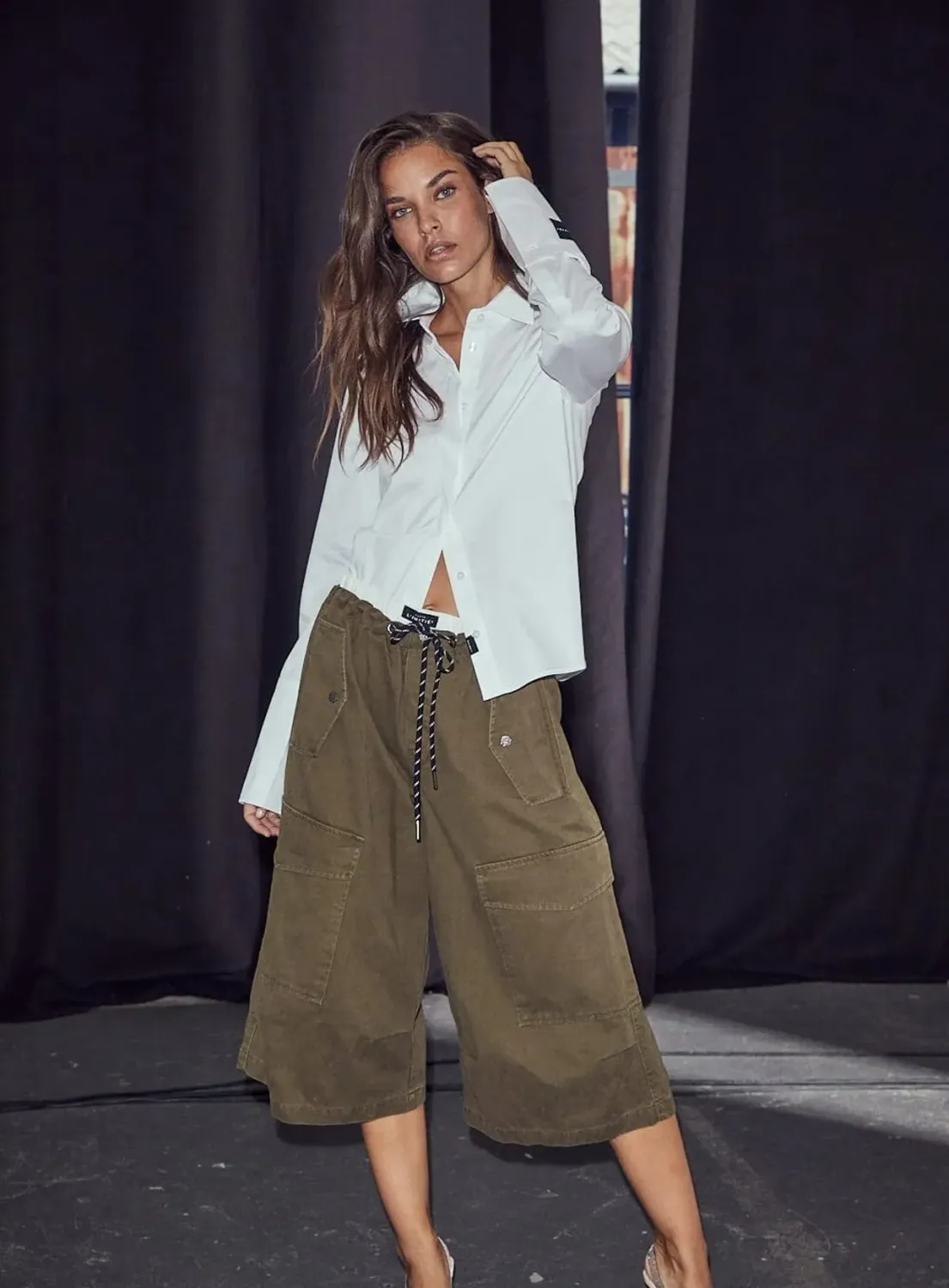 Pull On Cargo Bermudas