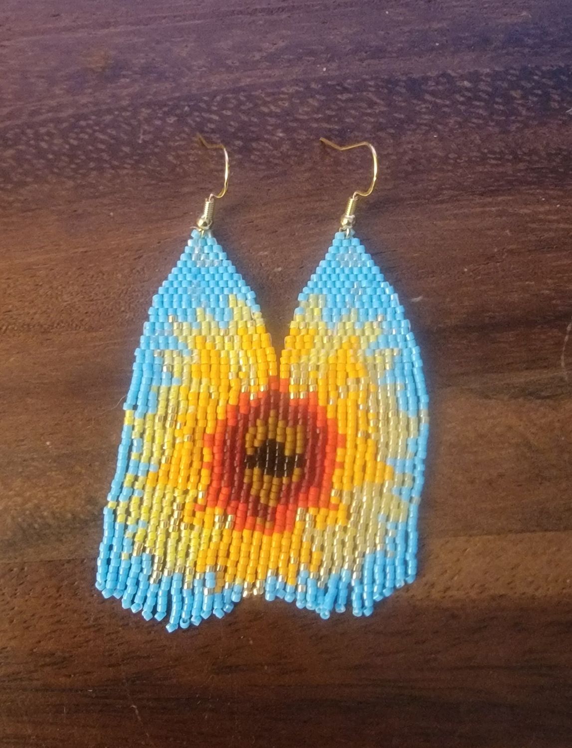 beaded-sunflower-earrings