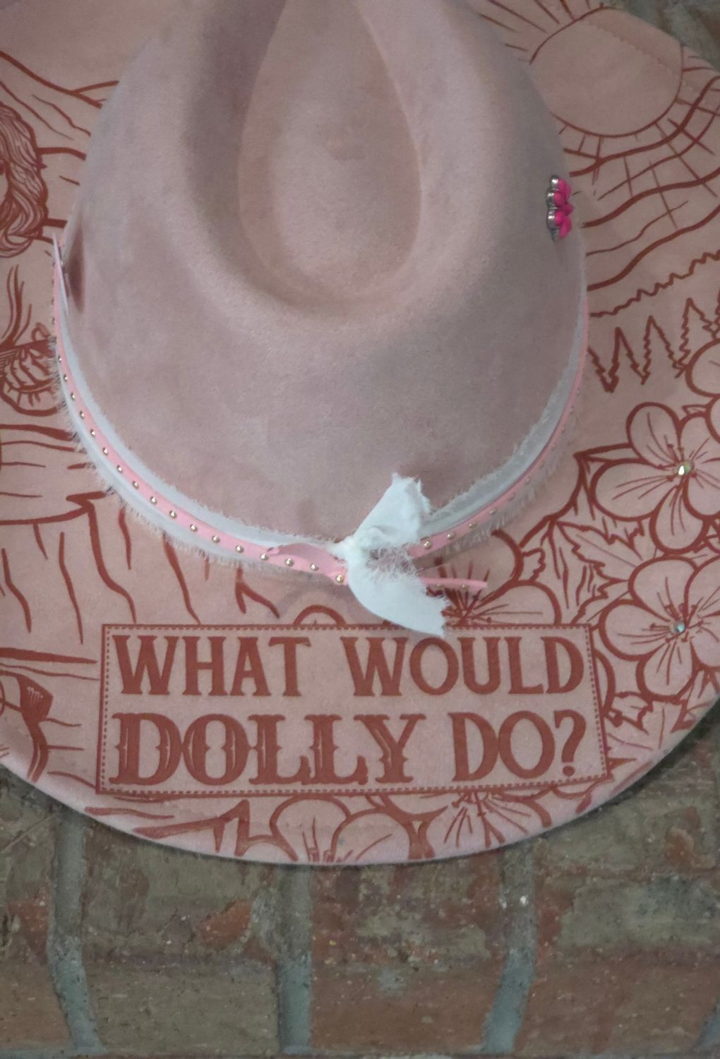 What Would Dolly Do cowboy hat