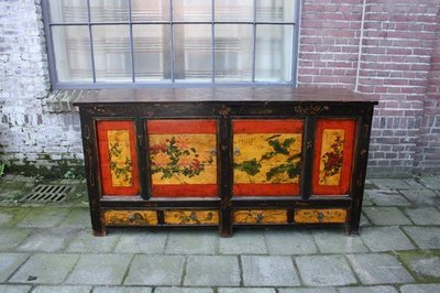 Beschilderd dressoir