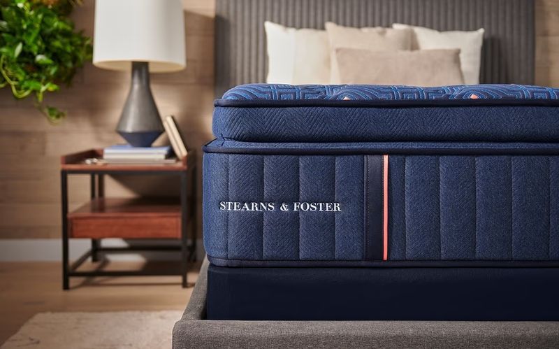 Stearns &amp; Foster Lux Estate