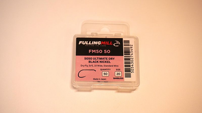 Fulling Mill - Ultimate Dry Fly Barbless 50-pack