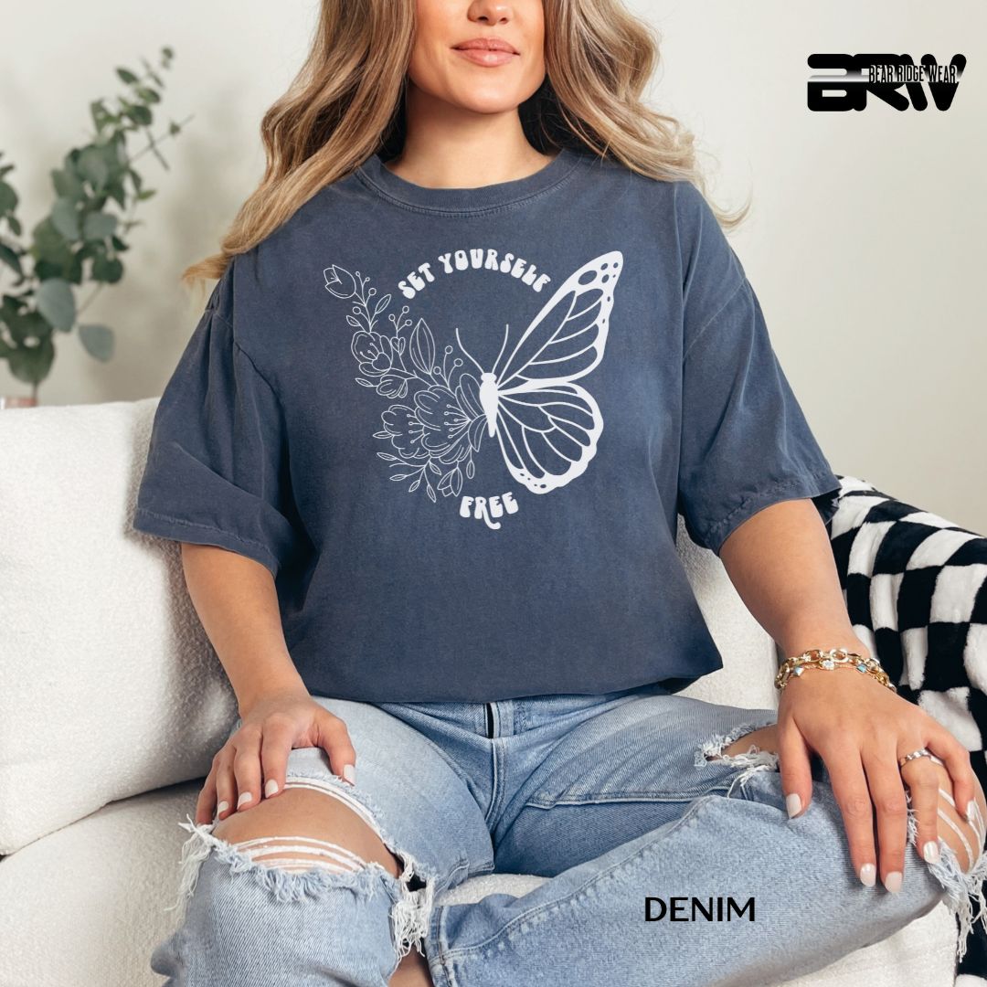 Set Yourself Free-White' Spring Tee