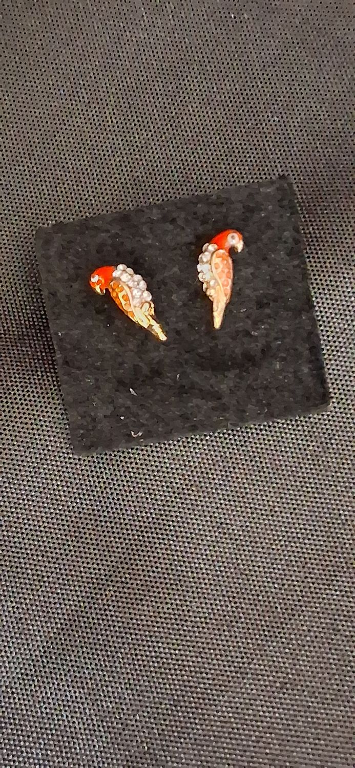 Red/ Rhinestone Parrot Studs