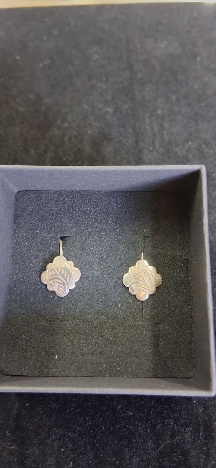 Small Diamond Etched