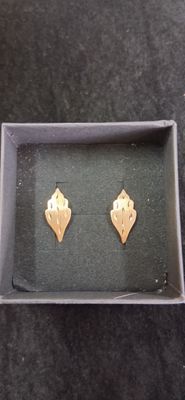 Vintage 14K Gold Leaf Earrings