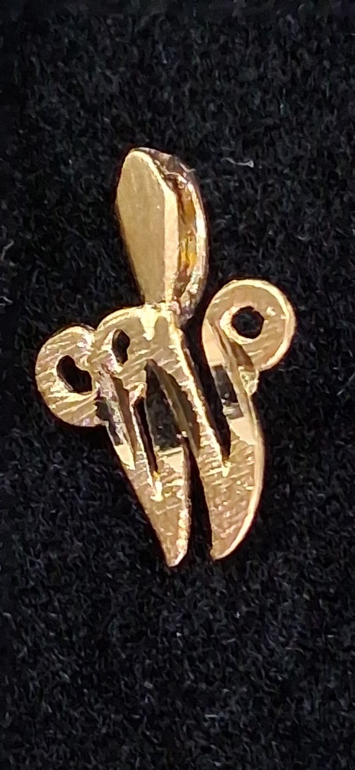Vintage 14K Initial Letter W Charm