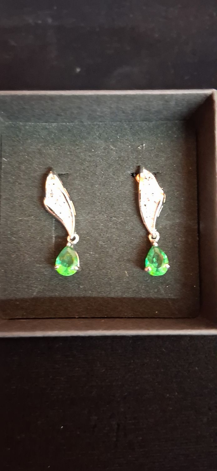 CZ/Em Sterl Long Teardrop