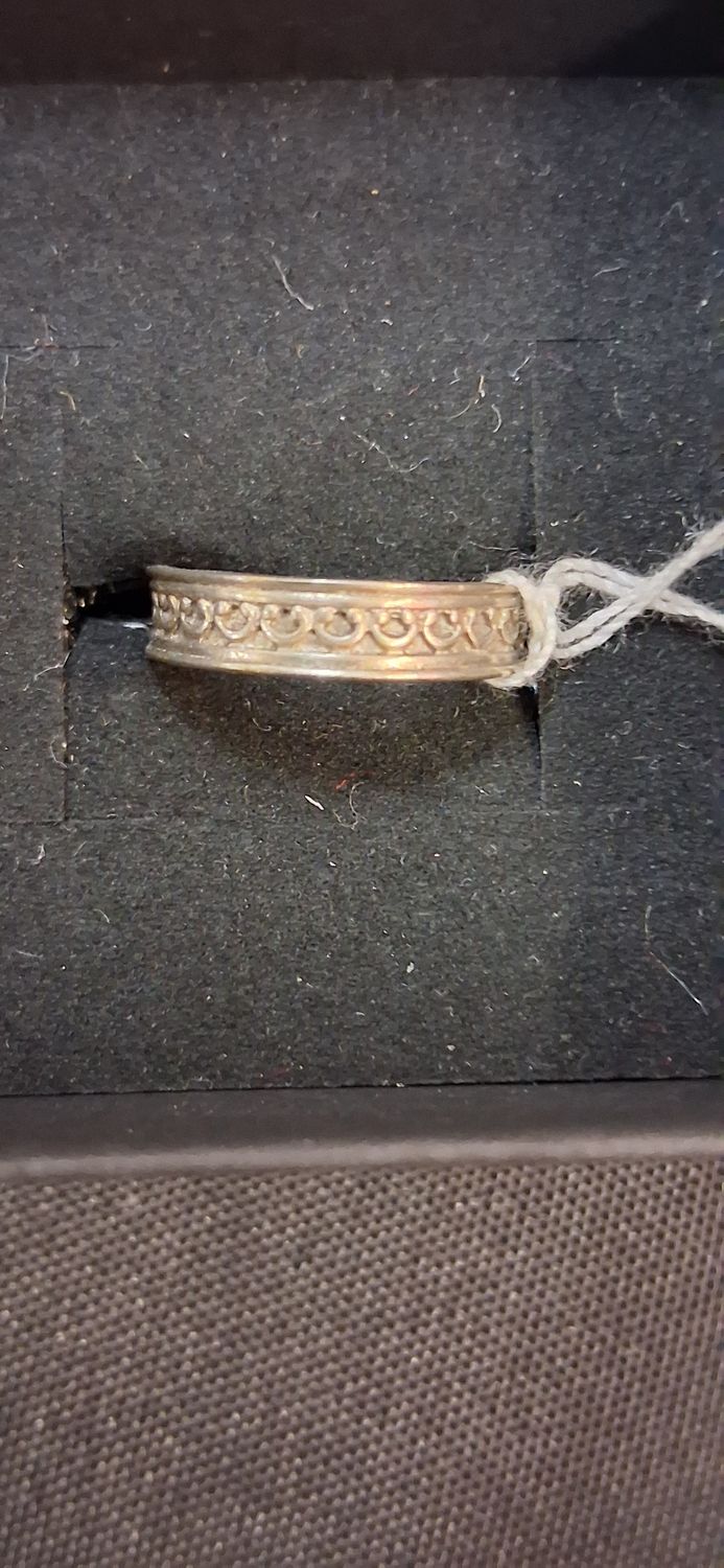 2g Size 5.75 Etched Band