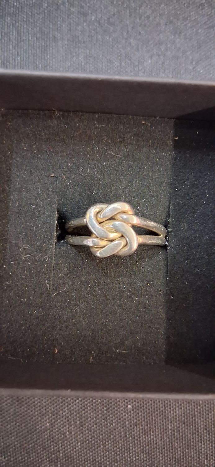 3.7g Size 6.5 Silver Knot
