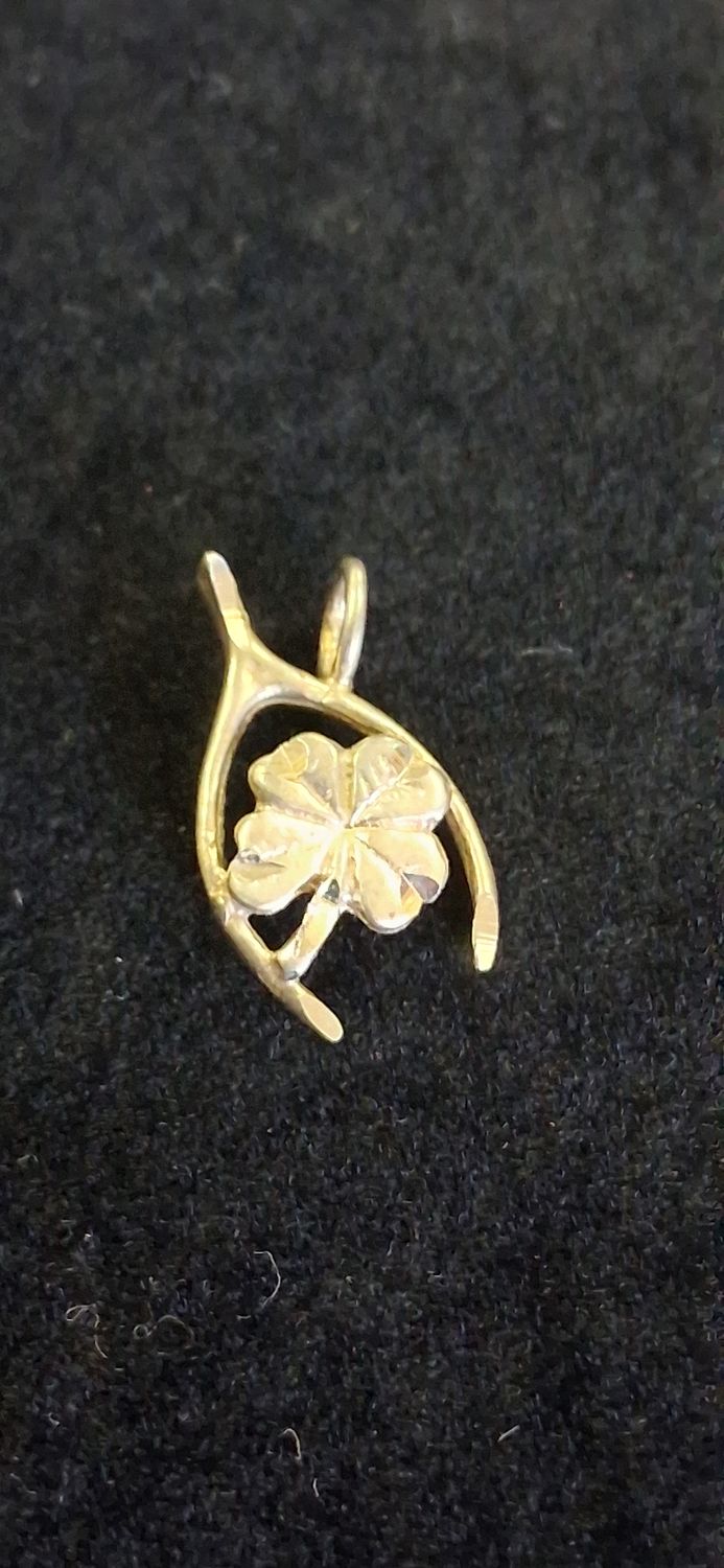 4 Leaf Clover / Horseshoe