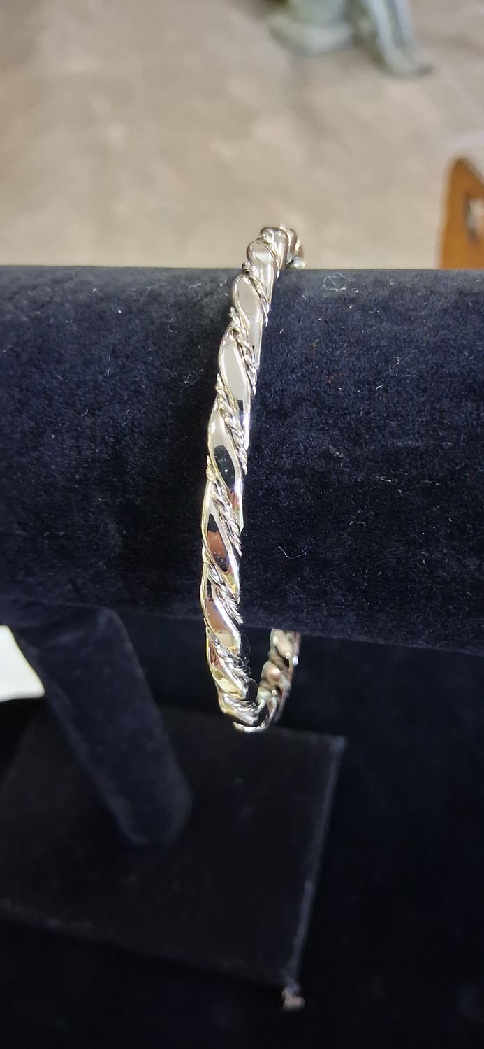 Vintage Twisted Heavy Silvertone 8" Bangle