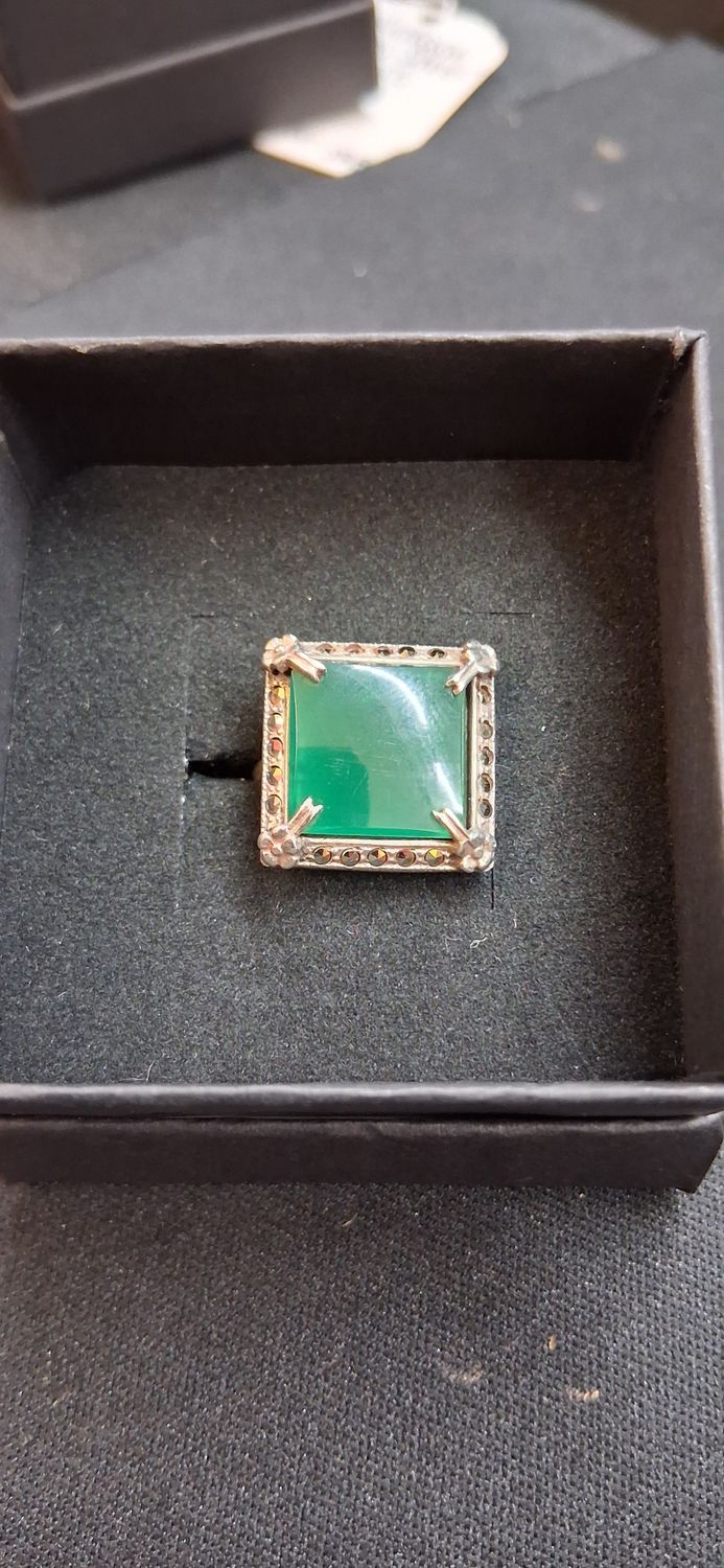 Vintage Green Agate on Sterling Silver Ring