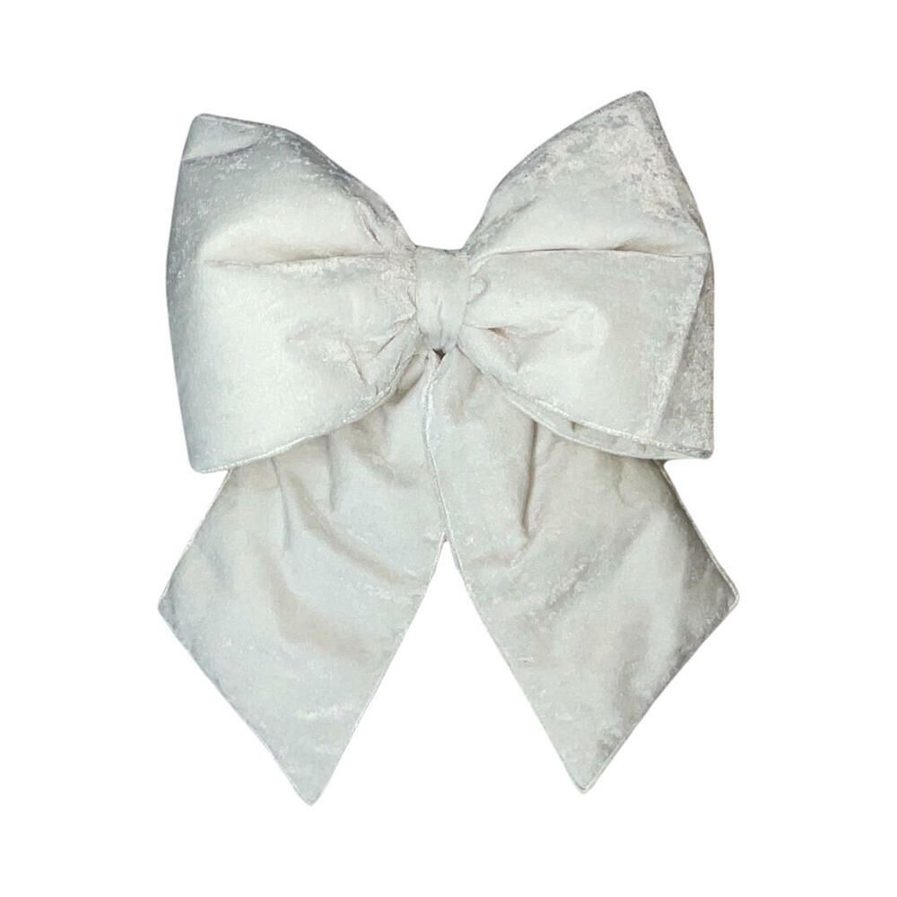 18&quot; x 23&quot; Plush White Velvet Bow