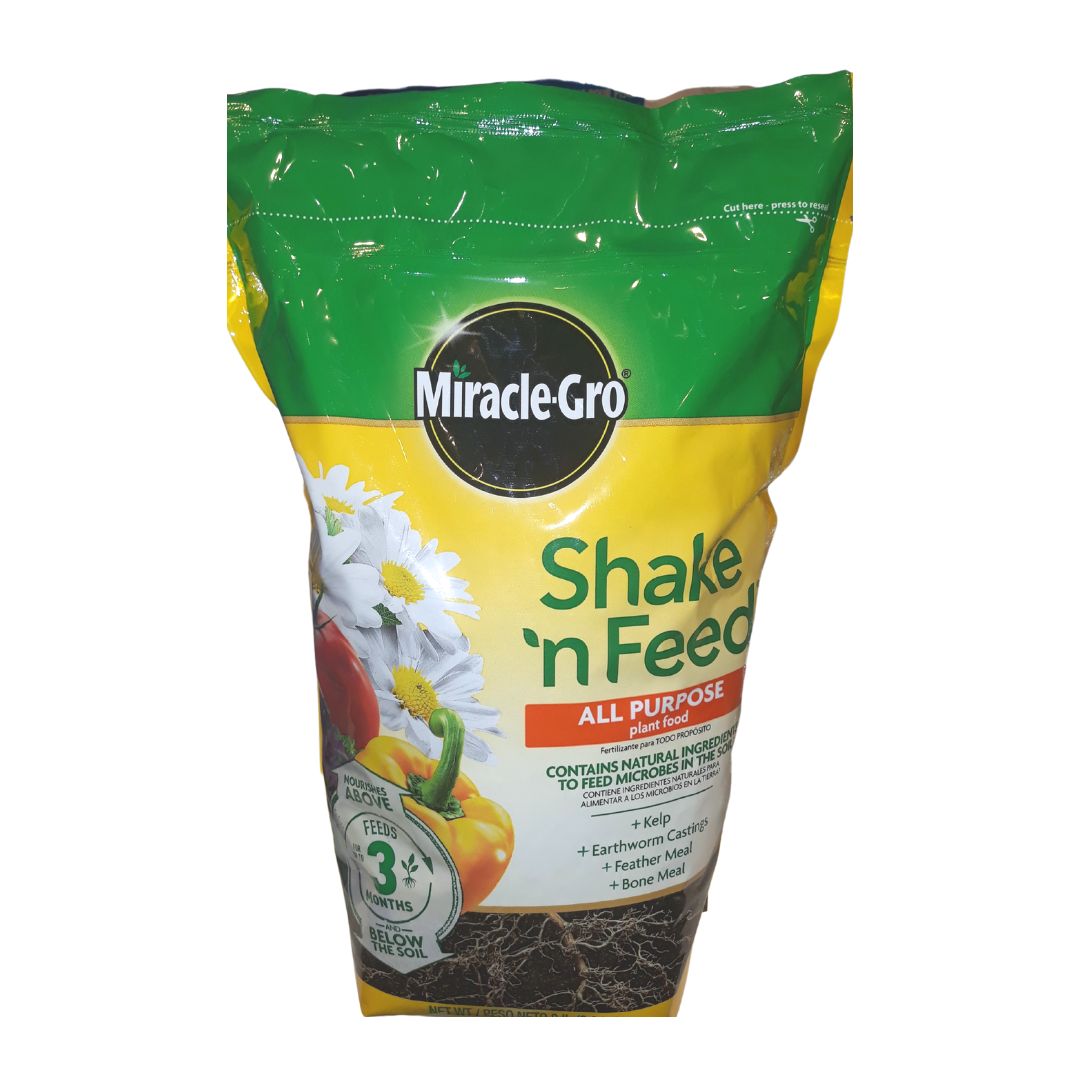 MIRACLE GRO SHAKE N FEED 8LB