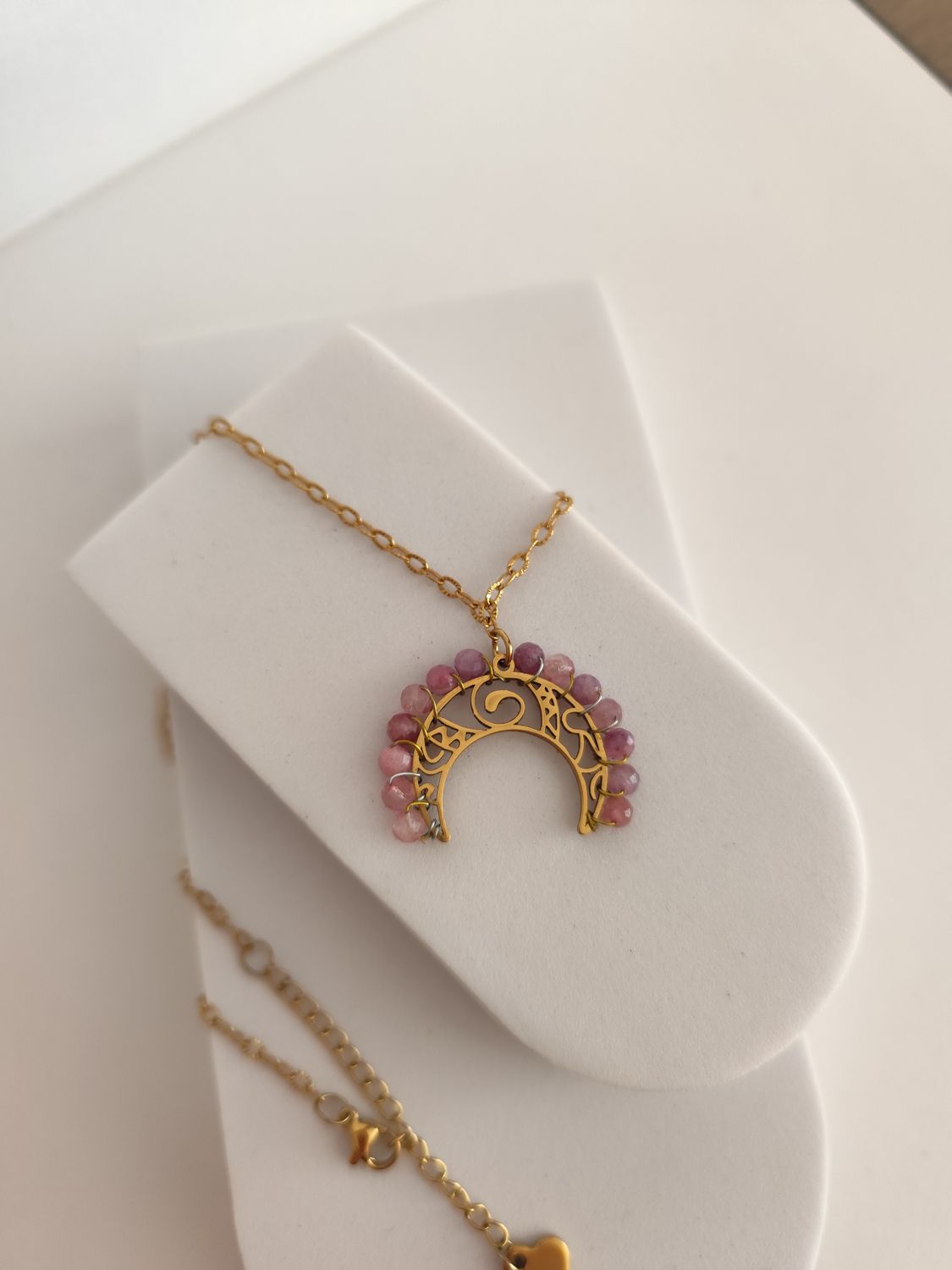 Łańcuszek z lunulą i turmalinem różowym