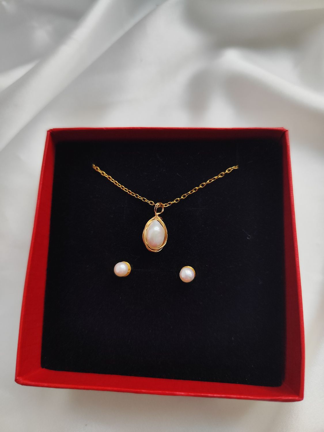 Zestaw z oplecioną perłą