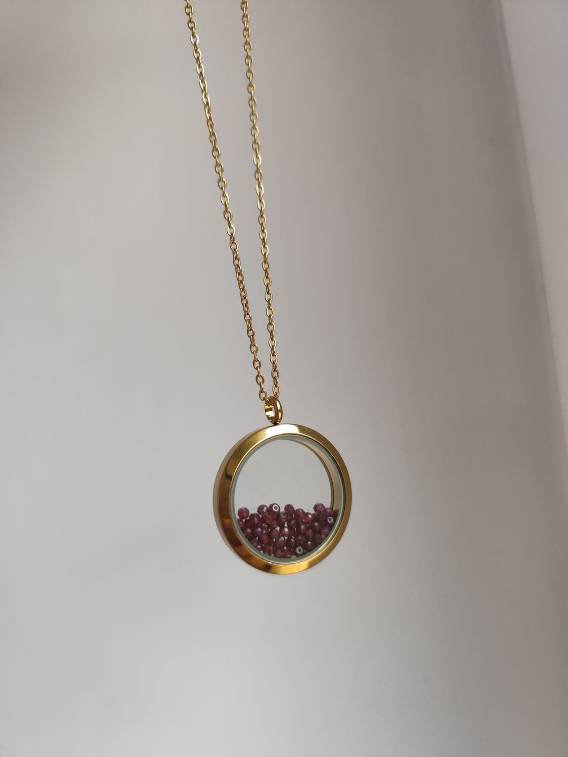 Sekretnik z granatem