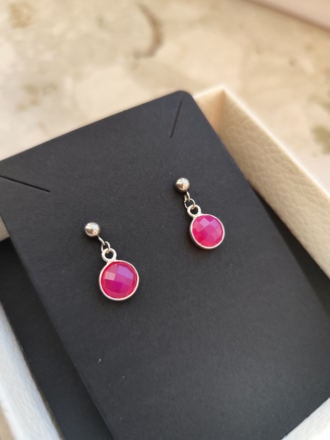 Kolczyki z chalcedonem