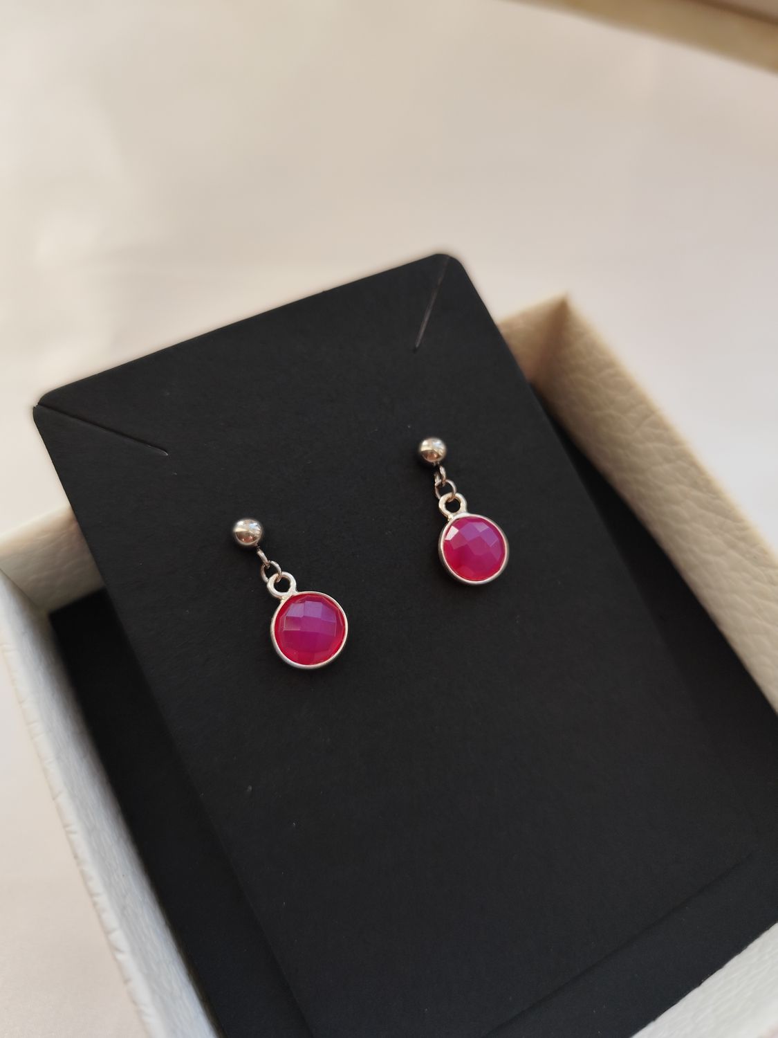 Kolczyki z chalcedonem