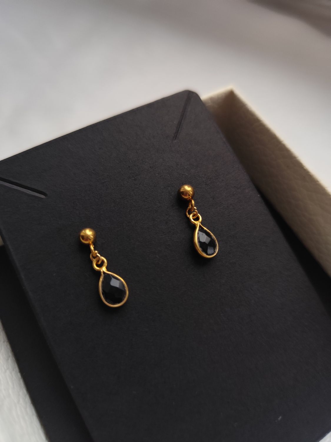 Kolczyki łezki z czarnym onyksem