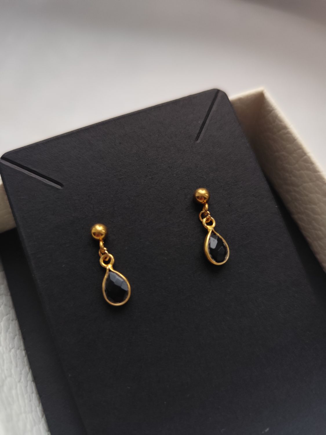 Kolczyki łezki z czarnym onyksem