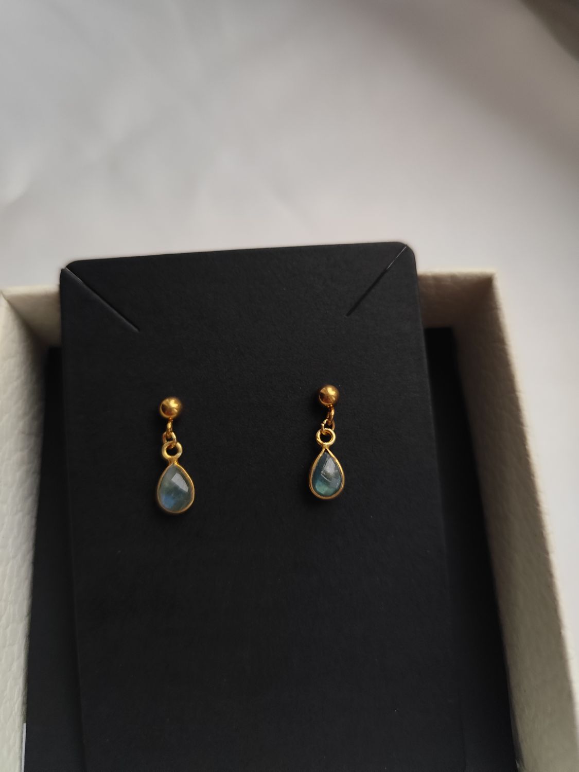 Kolczyki łezki z labradorytem