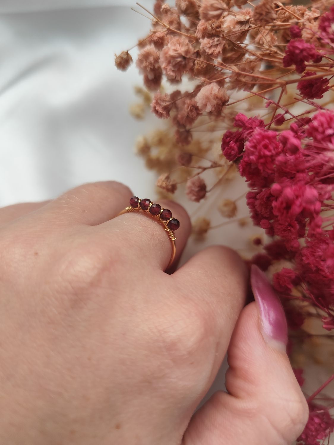 Pierścionek miedziany z granatem