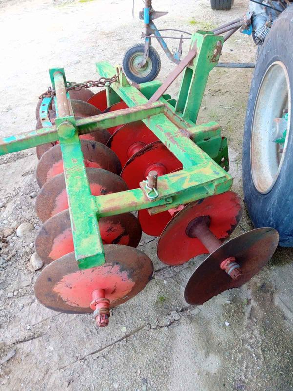 Gradas suspendidas de 14 discos.