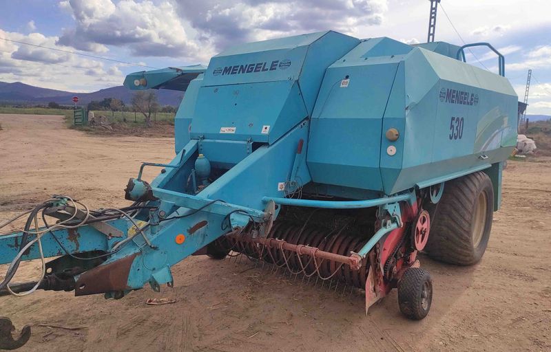 Empacadora paquete gigante Mengele 530.