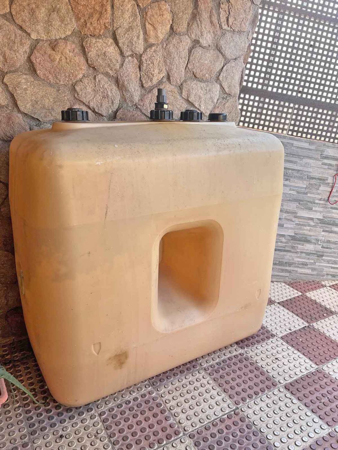 Deposito gasoil 1.000 Litros.