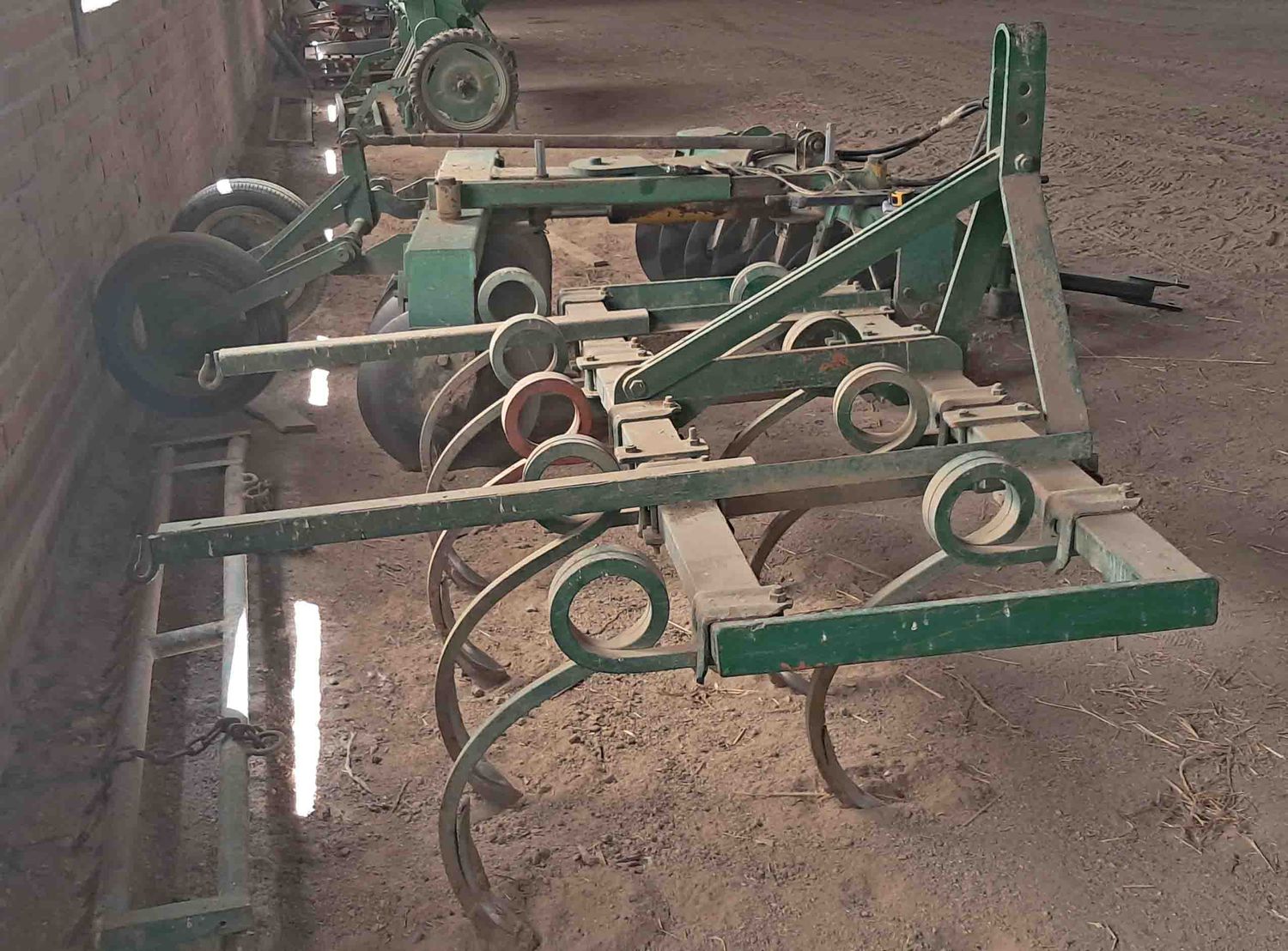 Cultivador de 11 brazos 2,85 metros.