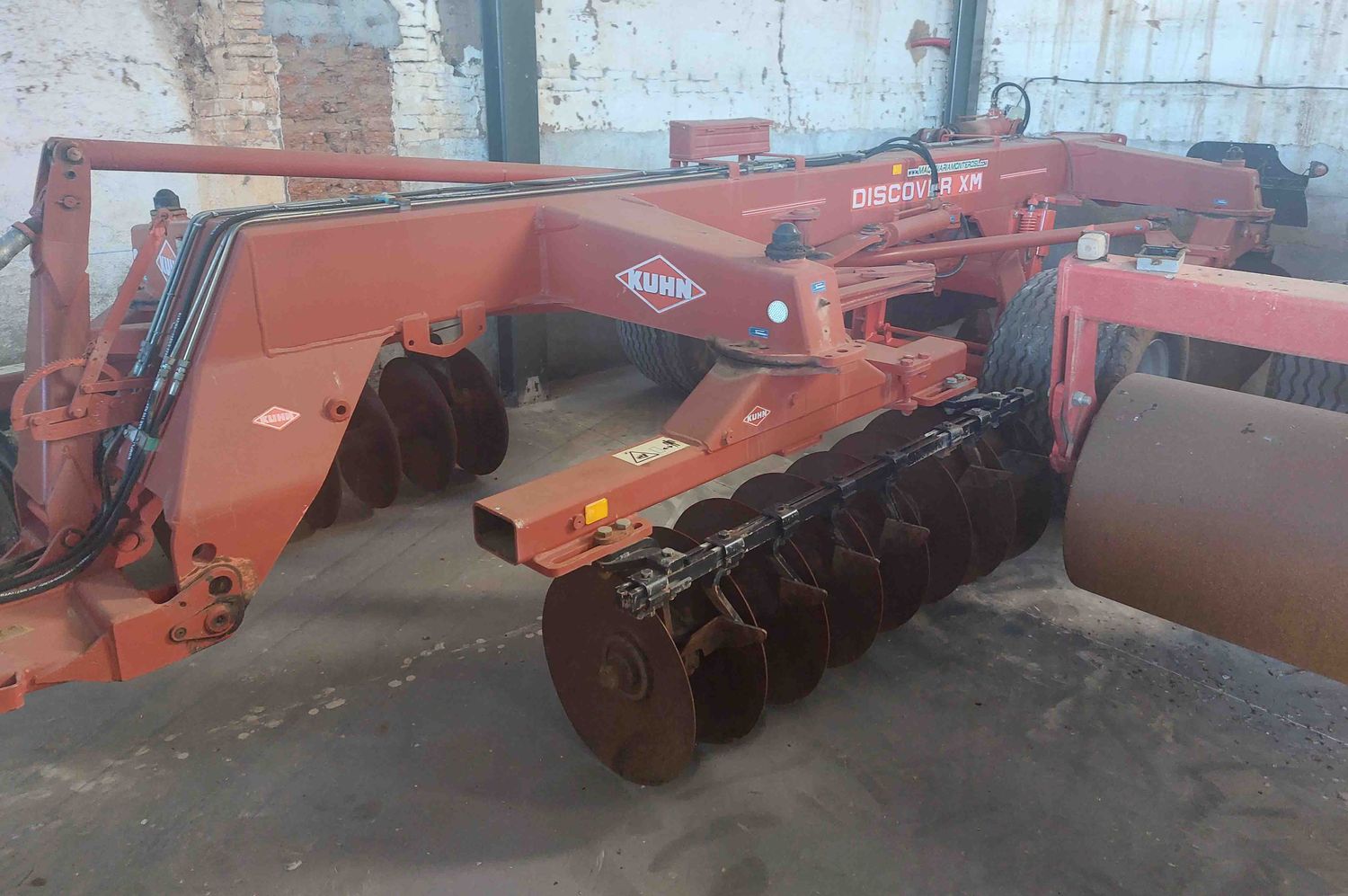 Gradas khun 32 Discos y 26 Pulgadas.