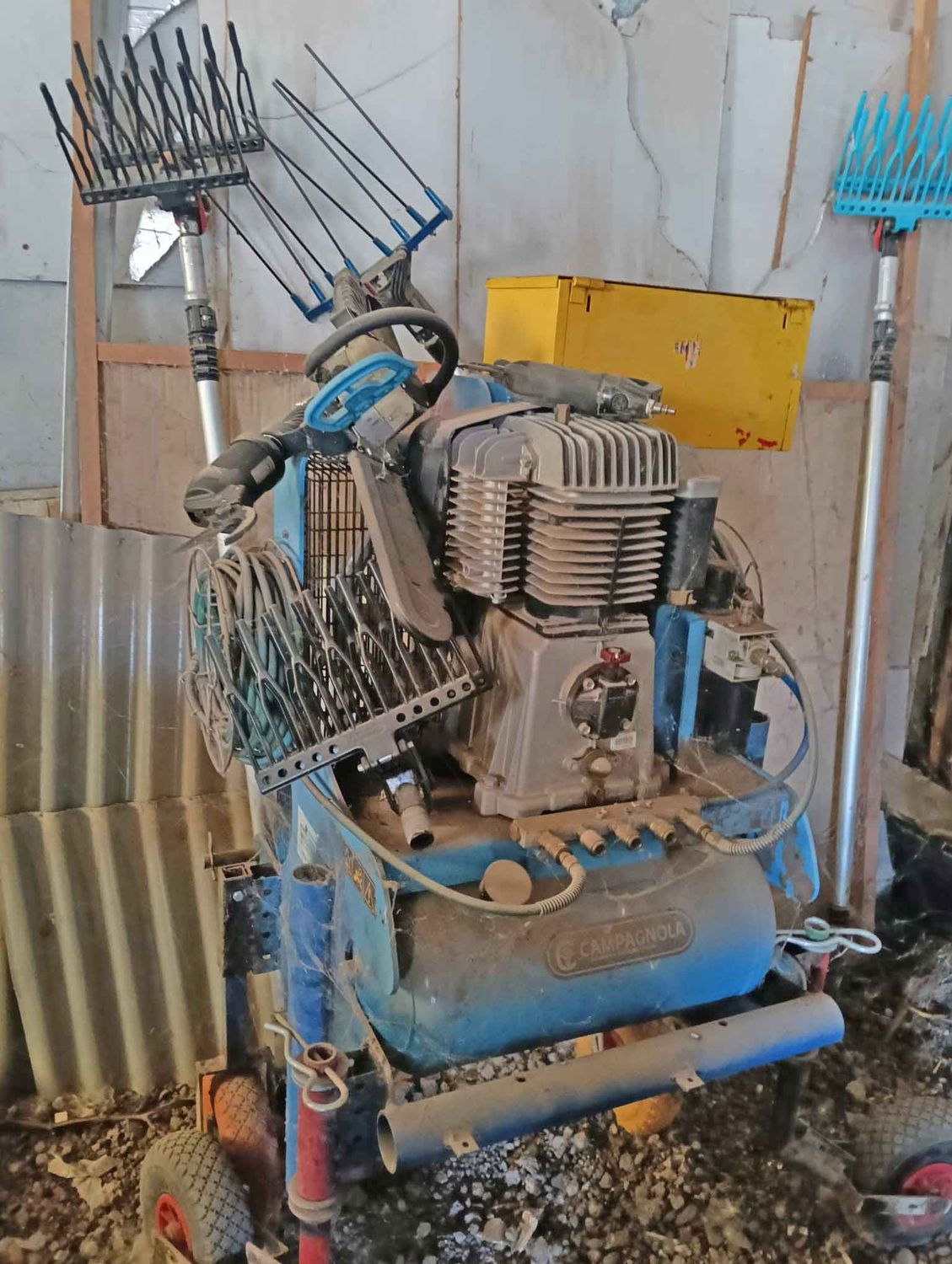 Compresor aire tractor Campagnola 5 tomas.