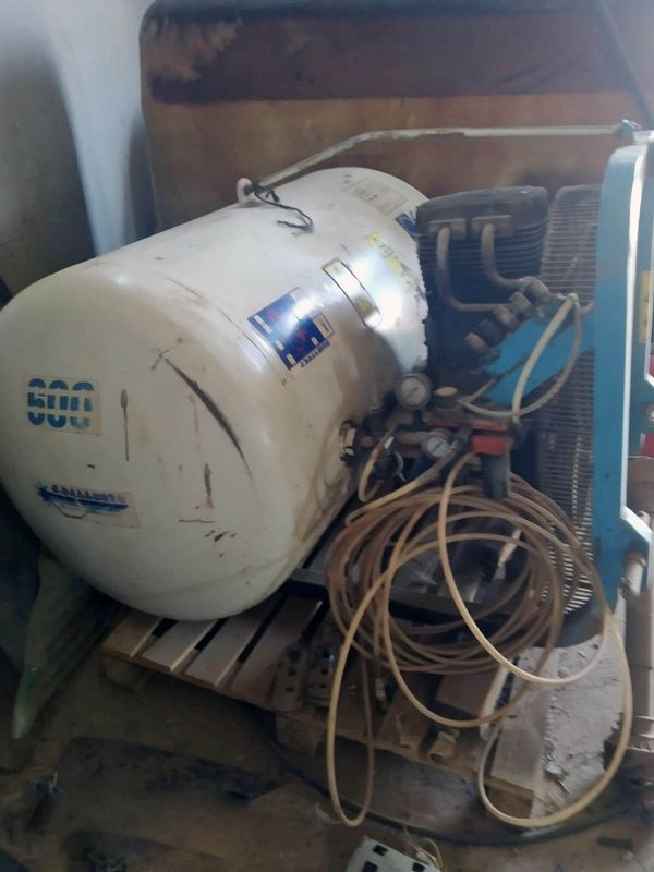 Compresor aire 600 Litros.