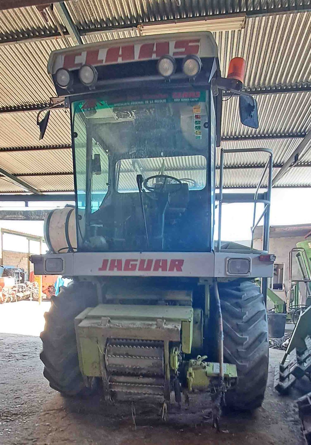 Picadora Claas Jaguar 690SL.