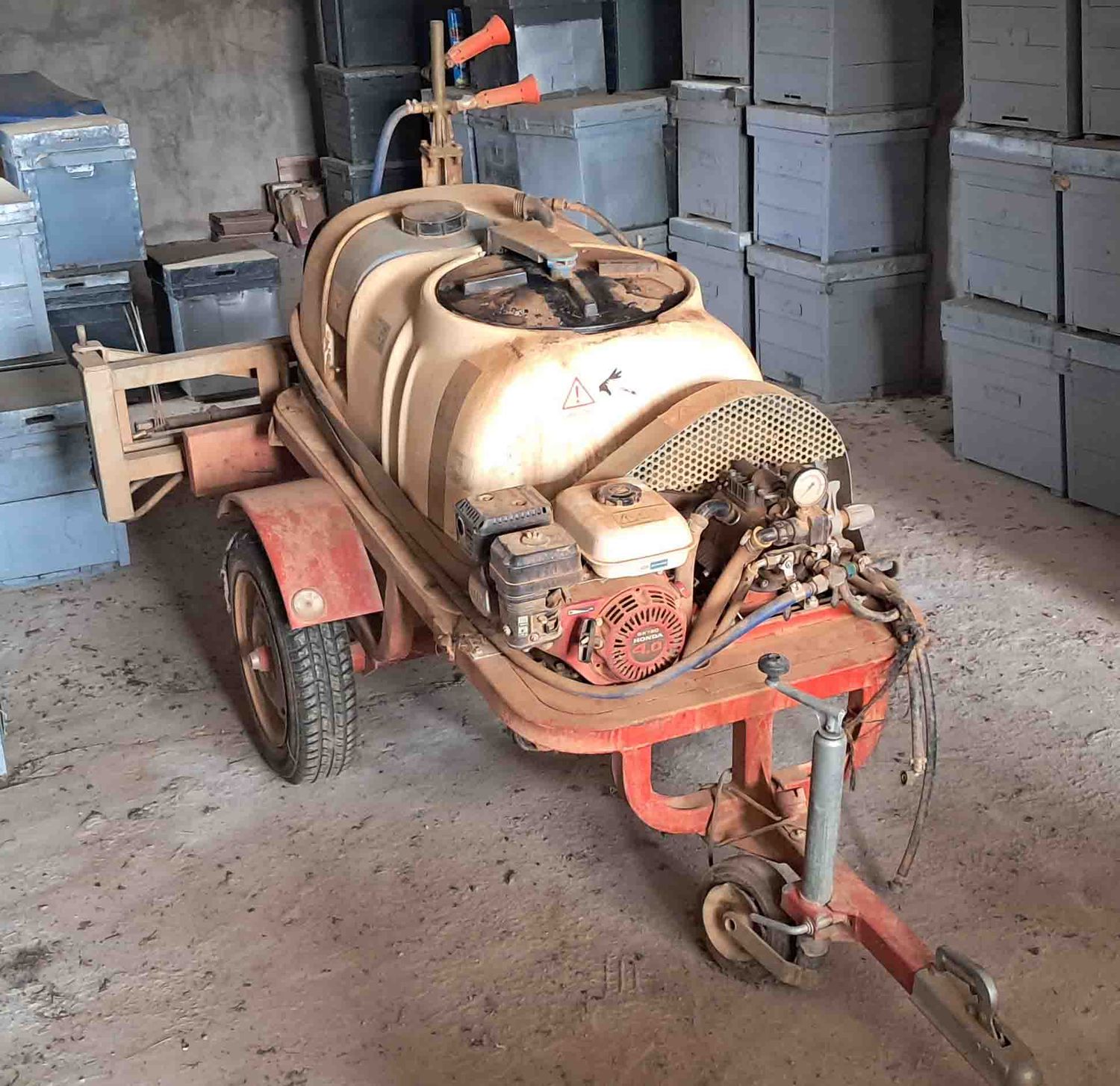 Carro sulfatador de 400 Litros.