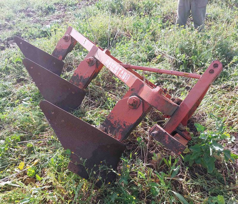 Vertederas fijas formon y fusible 3 hojas y 13 pulgadas.