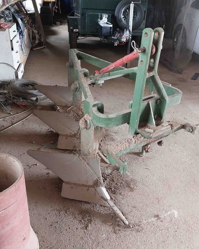 Vertederas fijas Mimar formon y fusible 3 hojas 12 pulgadas.