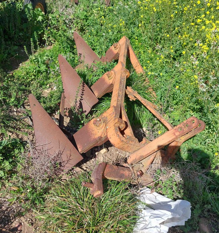 Vertederas fijas formon y fusible de 3 hojas 13 pulgadas.